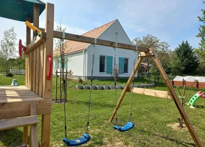 Csoepphaz Tatil Evi Balatonkenese